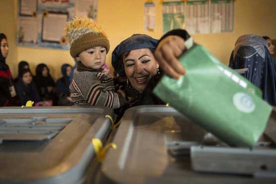 مردم افغانستان پای صندوق انتخابات ریاست جمهوری