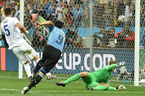 گل های بازی اروگوئه با انگلیس