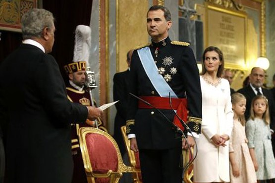 فلیپه رسما پادشاه اسپانیا شد + عکس