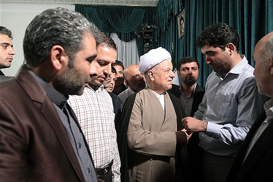دیدار جمعی از خانواده‌های شهدای هفتم تیر با هاشمی رفسنجانی