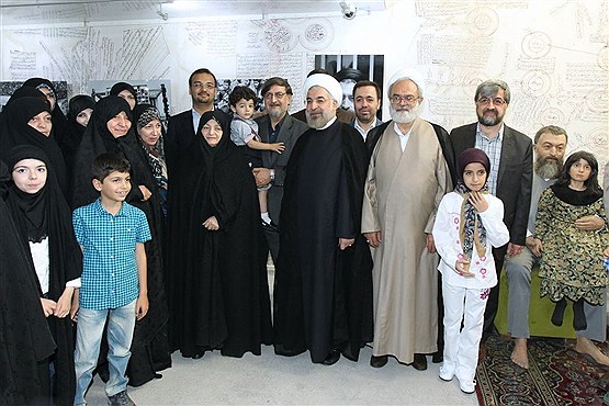 دیدار رئیس جمهوری با خانواده شهید آیت الله بهشتی