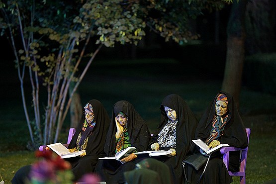 جزء خوانی قرآن کریم در پارک ملت مشهد