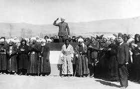 25 مرداد، تاسیس حزب دمکرات کردستان با کمک شوروی