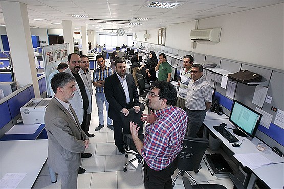 بازدید صالحی معاون فرهنگی وزیر ارشاد از روزنامه جام جم