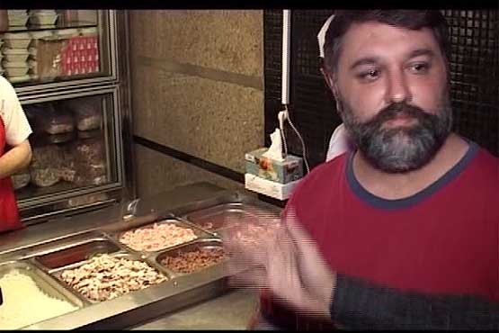 پزشک پیتزا فروش