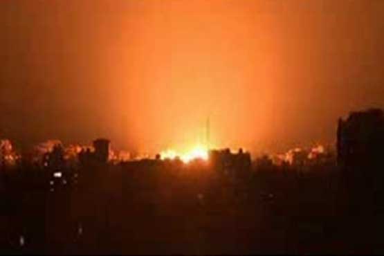 روشنایی شبهای غزه با بمب​های اسرائیل