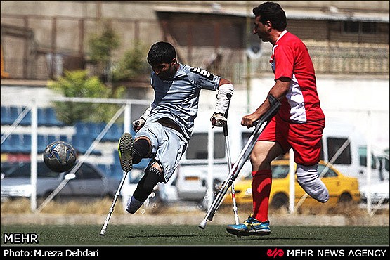 فوتبال هفت‌نفره ایران با پیروزی آغاز کرد