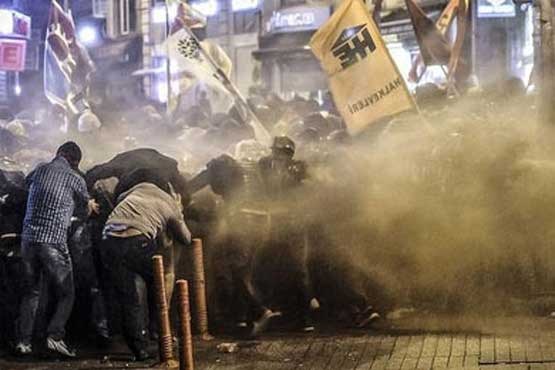 کشتار مردم معترض به سیاست‌های دولت ترکیه