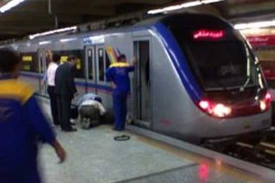 خودکشی یک مرد در مترو پیچ شمیران