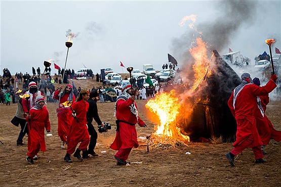 مراسم تعذیه و آتش زدن خیمه در نوش آباد کاشان