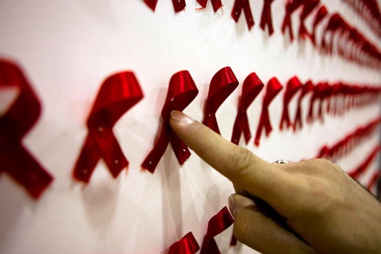 واکنش عجیب ایرانی ها به نماد بیماری ایدز