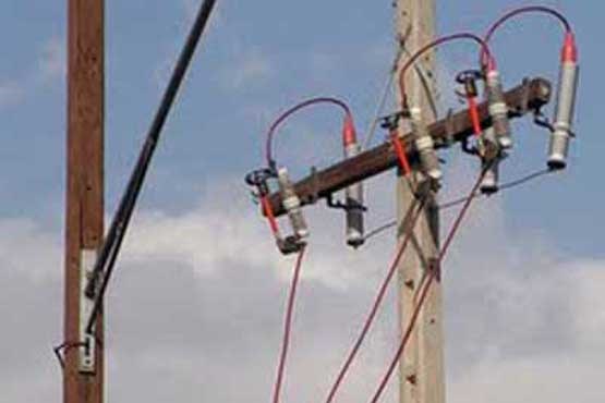 خطرقطع برق سراسری با فرونشست زمین در ورامین/هشدار به وزارت نیرو
