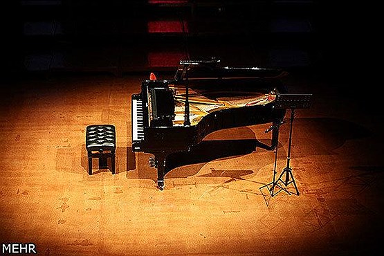 اجرای صد سال موسیقی ایران برای پیانو در تهران