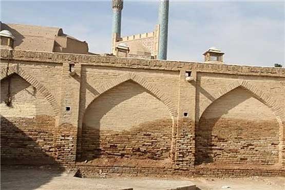 دیوارهای مسجد امام را نم گرفت