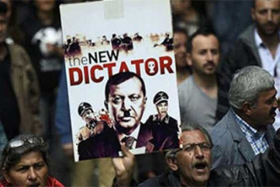 تجمع روزنامه نگاران ترک علیه اردوغان