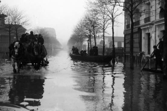 سیل ۱۹۱۰م در پاریس/ عکس