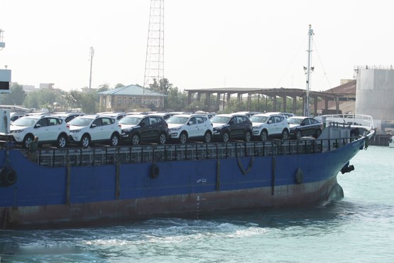 واردات خودرو از حاشیه خلیج فارس ممنوع شد
