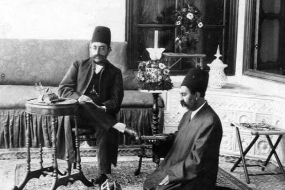 عریضه خوانی برای ولیعهد/ عکس