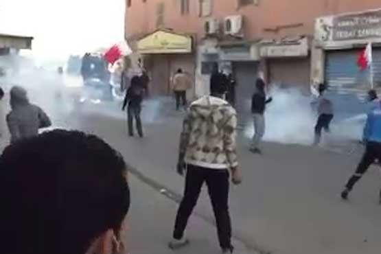 هدف قرار دادن سر مردم  معترض در بحرین + فیلم