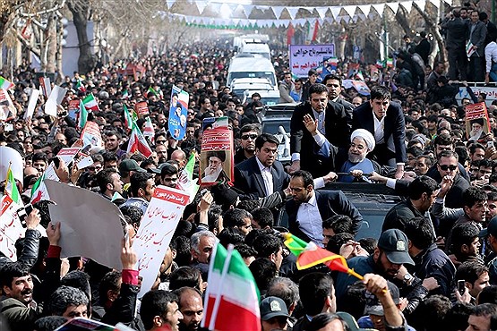 استقبال مردم اصفهان از رییس جمهور