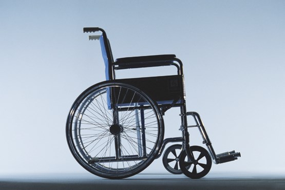 کمبود امکانات رفاهی برای معلولان در شاهرود +عکس