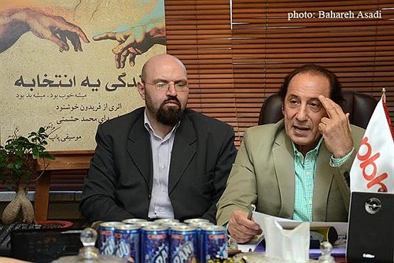 کاوه یغمایی از نظر من هنرمند نیست