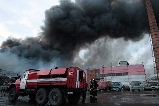 آتش​سوزی در یک مرکز خرید 13 کشته برجای گذاشت