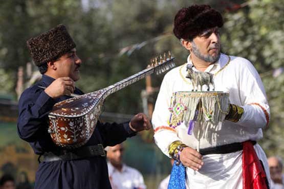 «تکم چی لر» پیشگامان نوروز در آذربایجان غربی هستند + عکس
