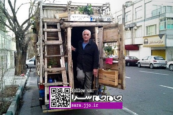 عجیب‌ترین خانه در ایران: کلبه چوبی روی نیسان آبی [+عکس]