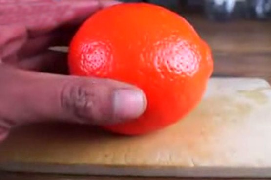 پوست کندن پرتقال در ۳۰ ثانیه!