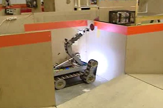 روبات های امدادگر واقعی در رقابت های روبوکاپ