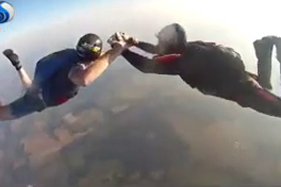 دوربین از سقوط 3000 متری اش فیلم گرفت