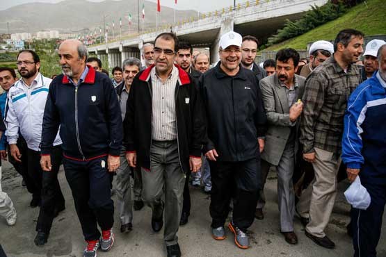 پیاده روی 2 وزیر با شهردار تهران + عکس
