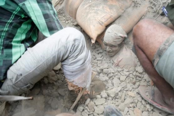 وقوع زلزله شدید ۷.۹ ریشتری در نپال + فیلم