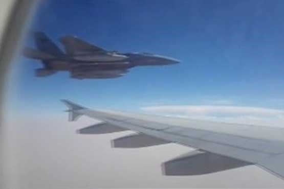 تصاویر اختصاصی از تهدید هواپیمای امدادرسان ایران + فیلم