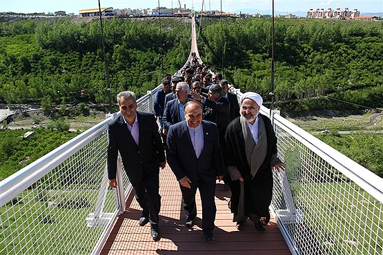 افتتاح بزرگترین پل معلق خاور میانه