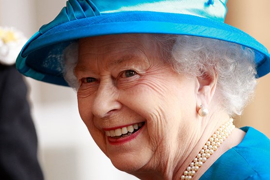 ملکه پیر انگلیس سکته آخر را می زند؟