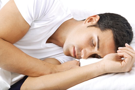 علت گرفتگی عضلات پا در خواب