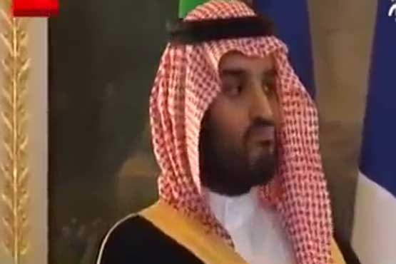 رفتارغیرعادی وزیردفاع سعودی در حضور اولاند +فیلم