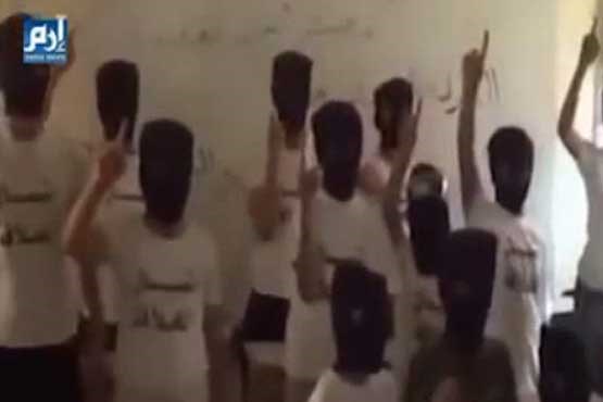 داعش به کودکان قساوت آموزش می دهد + فیلم