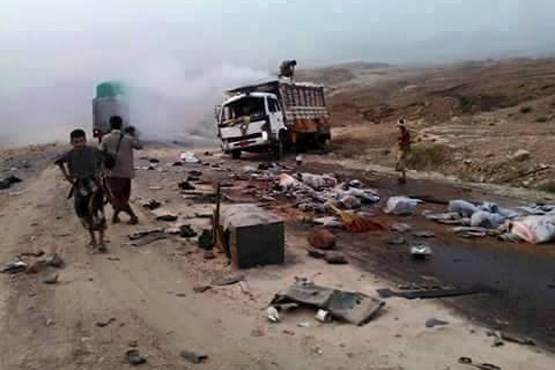 حمله خونین سعودی‌ها به کامیون آرد + عکس