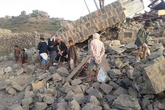 جنگنده‌های سعودی یک مدرسه را در یمن ویران کردند + عکس