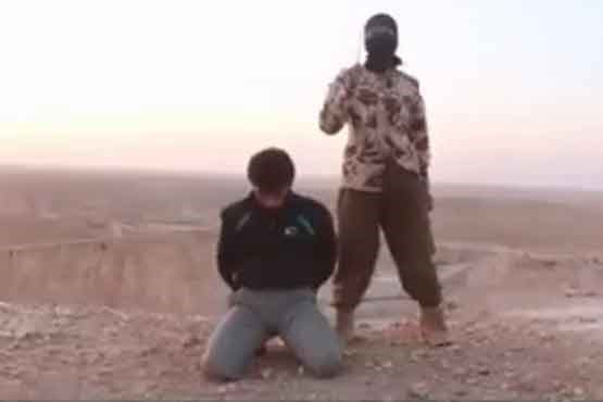 قتل سبعانه یک سوری از سوی جلاد داعش + فیلم