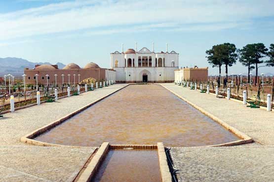 یک روز ، یک آبادی در شبکه پنج