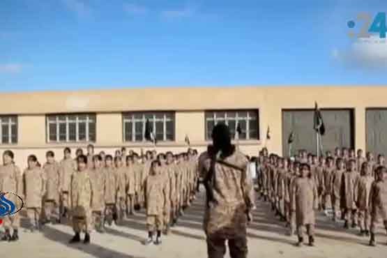آموزش نسل کودکان وحشی از سوی داعش + فیلم