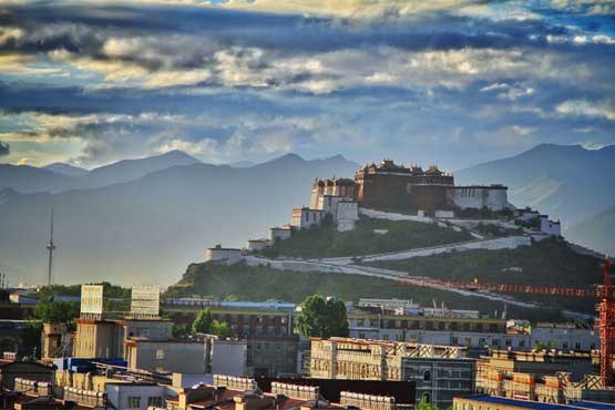 تبت مکانی نزدیک بهشت