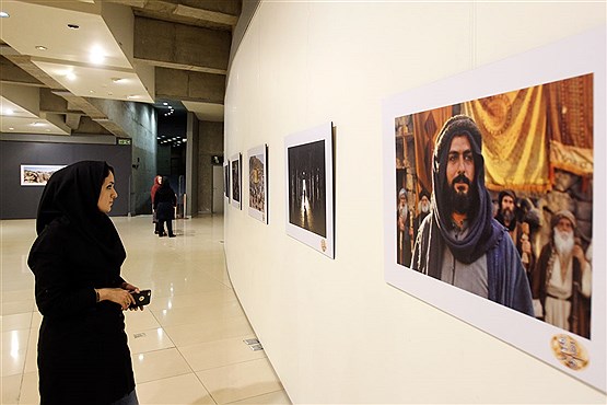 نمایشگاه عکس فیلم محمد رسول الله(ص) در گالری پردیس ملت