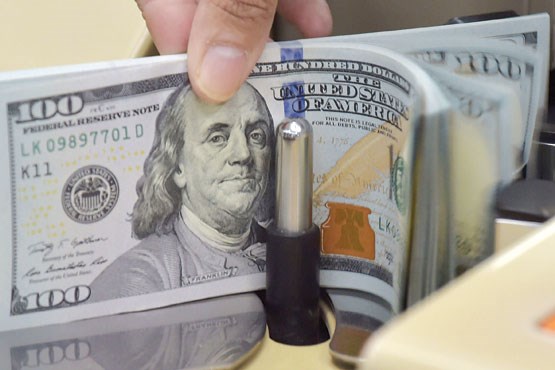 افت ناگهانی تورم آمریکا، دلار را ضعیف کرد
