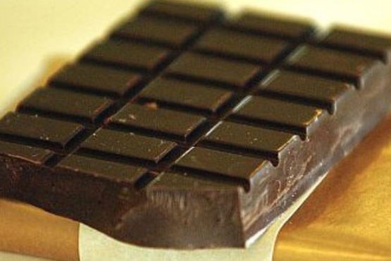 برای درمان گلو درد شکلات بخورید!
