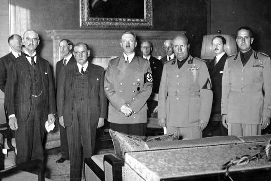 چکسلواکی قربانی صلح واهی با هیتلر شد + عکس